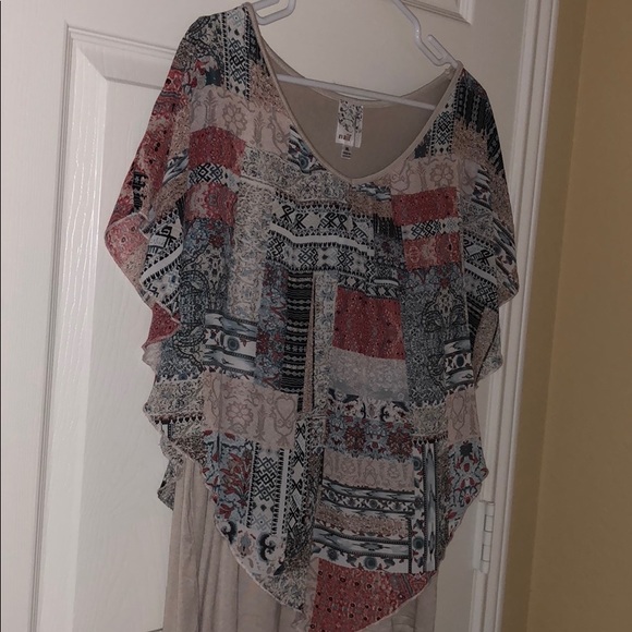 short sleeve patterned shirt - Picture 2 of 2